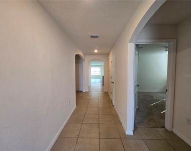887 Nw 250th Drive - Photo Thumbnail 23