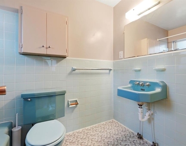 1038 Ne 21st Avenue - Photo Thumbnail 18