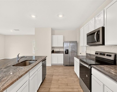 5147 Sw 47th Lane - Photo Thumbnail 12
