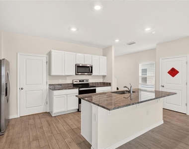5147 Sw 47th Lane - Photo Thumbnail 10