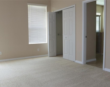 2552 Hobblebrush Drive - Photo Thumbnail 11