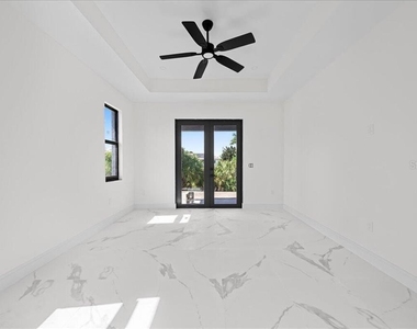 7427 Sea Mist Drive - Photo Thumbnail 8