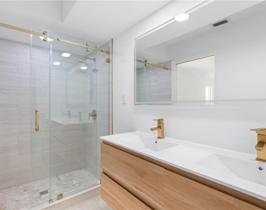 20424 Calder Avenue - Photo Thumbnail 11