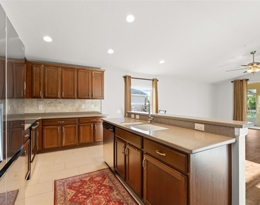 5902 106th Terrace E - Photo Thumbnail 7