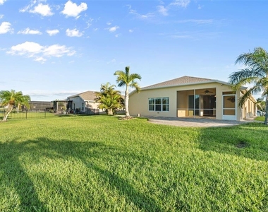 5902 106th Terrace E - Photo Thumbnail 24