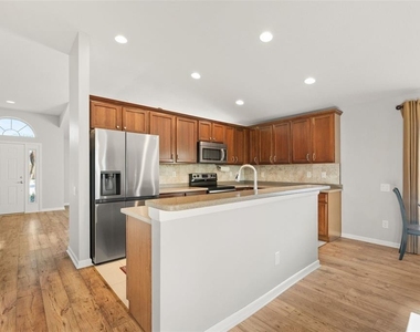5902 106th Terrace E - Photo Thumbnail 8