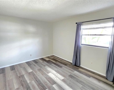 5400 34th Street W - Photo Thumbnail 9
