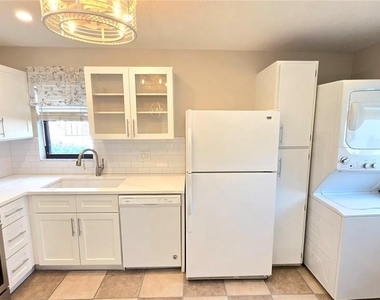 5400 34th Street W - Photo Thumbnail 7