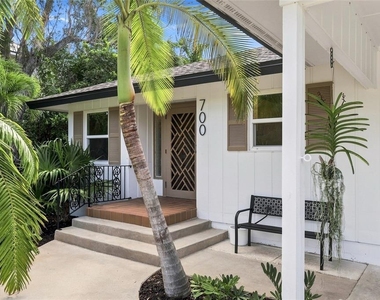 700 Longboat Court - Photo Thumbnail 10