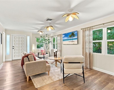 700 Longboat Court - Photo Thumbnail 3