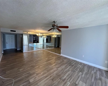 4460 Fairways Blvd - Photo Thumbnail 3