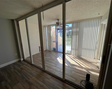4460 Fairways Blvd - Photo Thumbnail 7