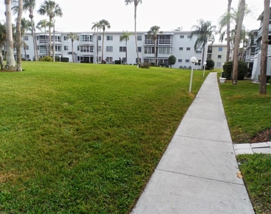 2083 Canal Drive - Photo Thumbnail 12