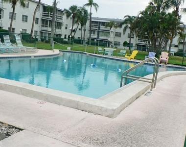 2083 Canal Drive - Photo Thumbnail 10