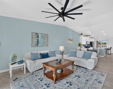 5685 Palmer Circle - Photo Thumbnail 8
