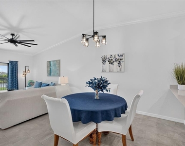 5685 Palmer Circle - Photo Thumbnail 18