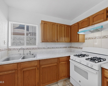 3320 Catherine Ann Drive - Photo Thumbnail 10