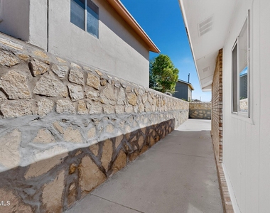 3320 Catherine Ann Drive - Photo Thumbnail 35