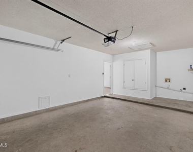 3320 Catherine Ann Drive - Photo Thumbnail 29