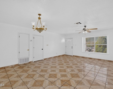 3320 Catherine Ann Drive - Photo Thumbnail 6