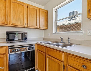 3432 Chickasaw Drive - Photo Thumbnail 7