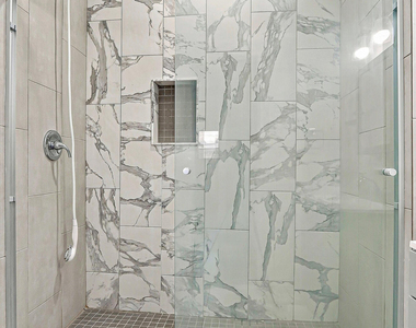 5201 Prince Edward Avenue - Photo Thumbnail 11