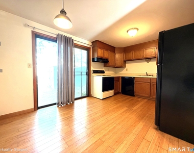 246 Woodford Avenue - Photo Thumbnail 3