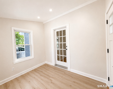 24 Bushnell Avenue - Photo Thumbnail 11