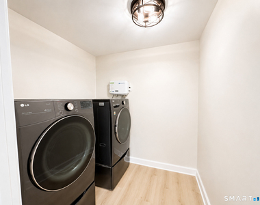 24 Bushnell Avenue - Photo Thumbnail 13