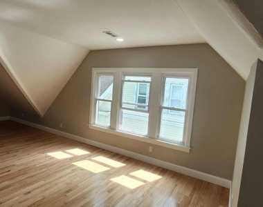 413 Winthrop Avenue - Photo Thumbnail 7