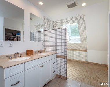28 Drewbarrie Lane - Photo Thumbnail 19