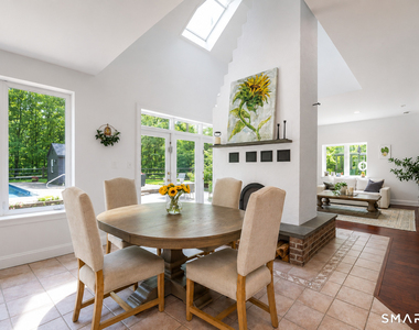 28 Drewbarrie Lane - Photo Thumbnail 1