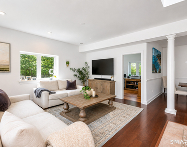 28 Drewbarrie Lane - Photo Thumbnail 5