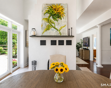 28 Drewbarrie Lane - Photo Thumbnail 2
