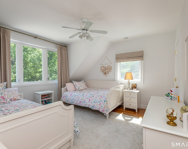 28 Drewbarrie Lane - Photo Thumbnail 21