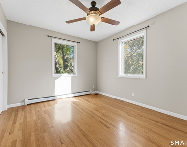 16 1/2 Myrtle Road - Photo Thumbnail 14