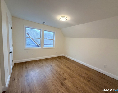 2937 Fairfield Avenue - Photo Thumbnail 9