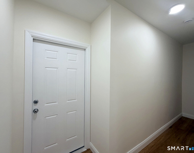 2937 Fairfield Avenue - Photo Thumbnail 4