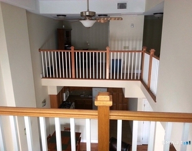 619 Congress Avenue - Photo Thumbnail 4