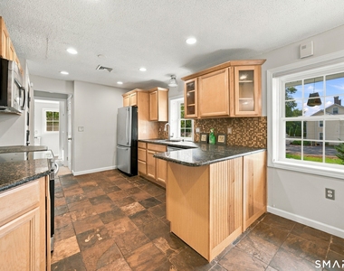 146 Main Street - Photo Thumbnail 10