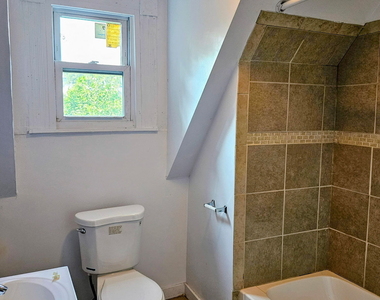 27 Waterville Street - Photo Thumbnail 5