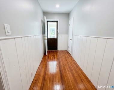 164 French Street - Photo Thumbnail 3