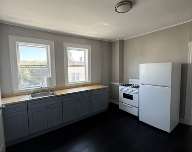 68 Anderson Street - Photo Thumbnail 2
