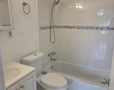 345 Benham Avenue - Photo Thumbnail 7