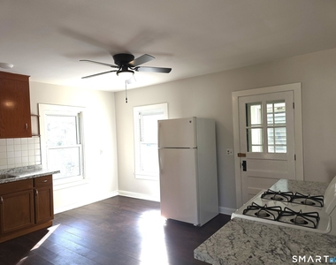 112 Lafayette Street - Photo Thumbnail 4