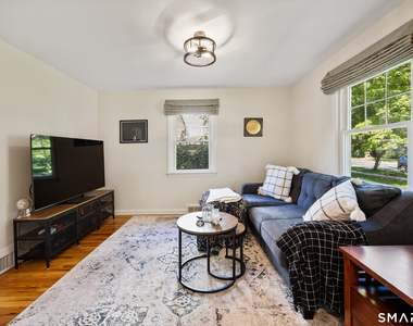 2084 Chapel Street - Photo Thumbnail 9
