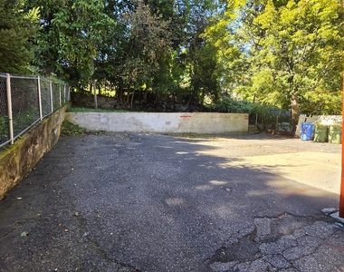 181 Monmouth Avenue - Photo Thumbnail 13
