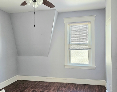 181 Monmouth Avenue - Photo Thumbnail 9
