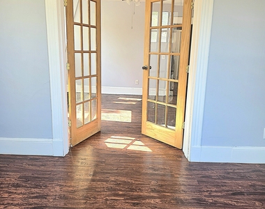 181 Monmouth Avenue - Photo Thumbnail 6