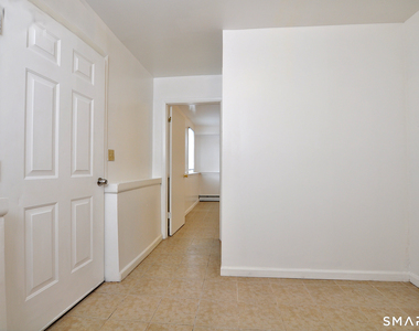 1681 Litchfield Turnpike - Photo Thumbnail 6